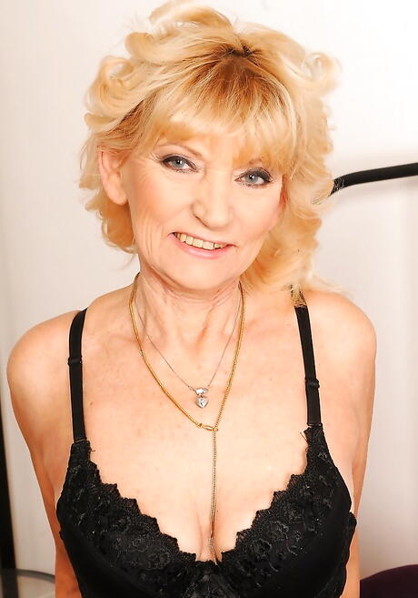 Stunning granny Irene in hot softcore gallery